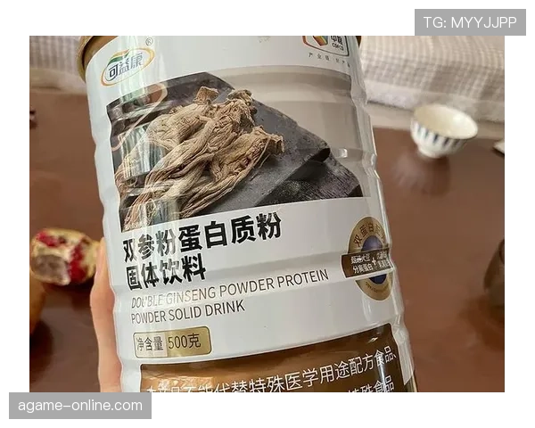蒋林静家的冰箱里塞满了蛋白粉，连饮料都喝零卡的