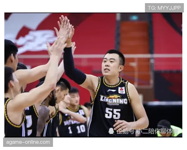 阻挡与防守站位判定规则解析：如何区分合法防守与犯规？
